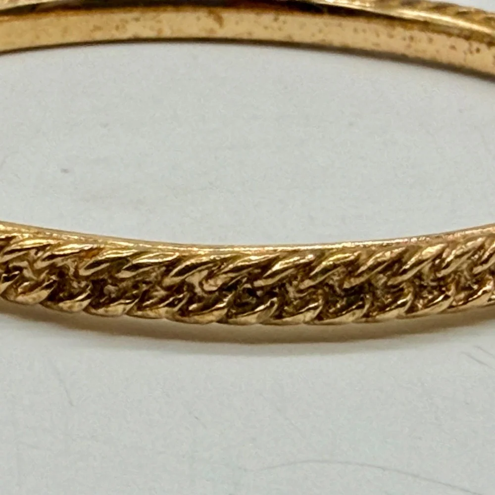 Trifari Vintage Bangle Bracelet Gold Tone Textured Rope Design Good Condition